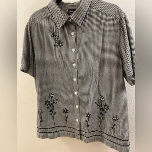 Erika Black and White Short Sleeve Button Down Shirt